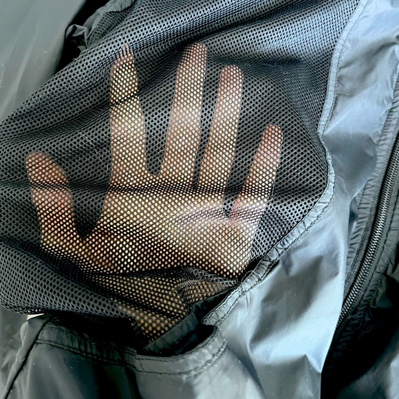 Ventilated Black Windbreaker - Picture 3 of 4